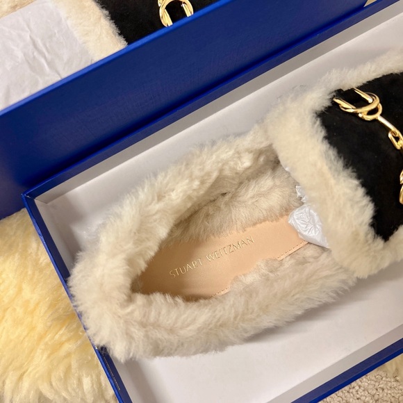 Stuart Weitzman - Picture 4 of 10